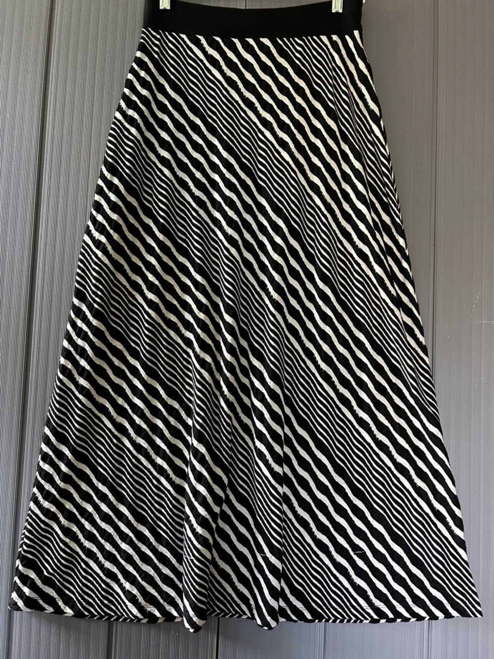 Chico's Black & Off-White Diagonal Print Maxi Skirt